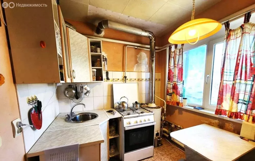 3-комнатная квартира: Чепигинское сельское поселение, посёлок ... - Фото 1