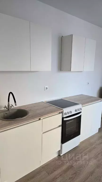 3-к кв. Москва Очаковское ш., 5к3 (74.0 м) - Фото 1