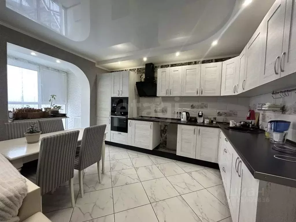 Студия Саратовская область, Энгельс Красноармейская ул., 88А (47.0 м) - Фото 1