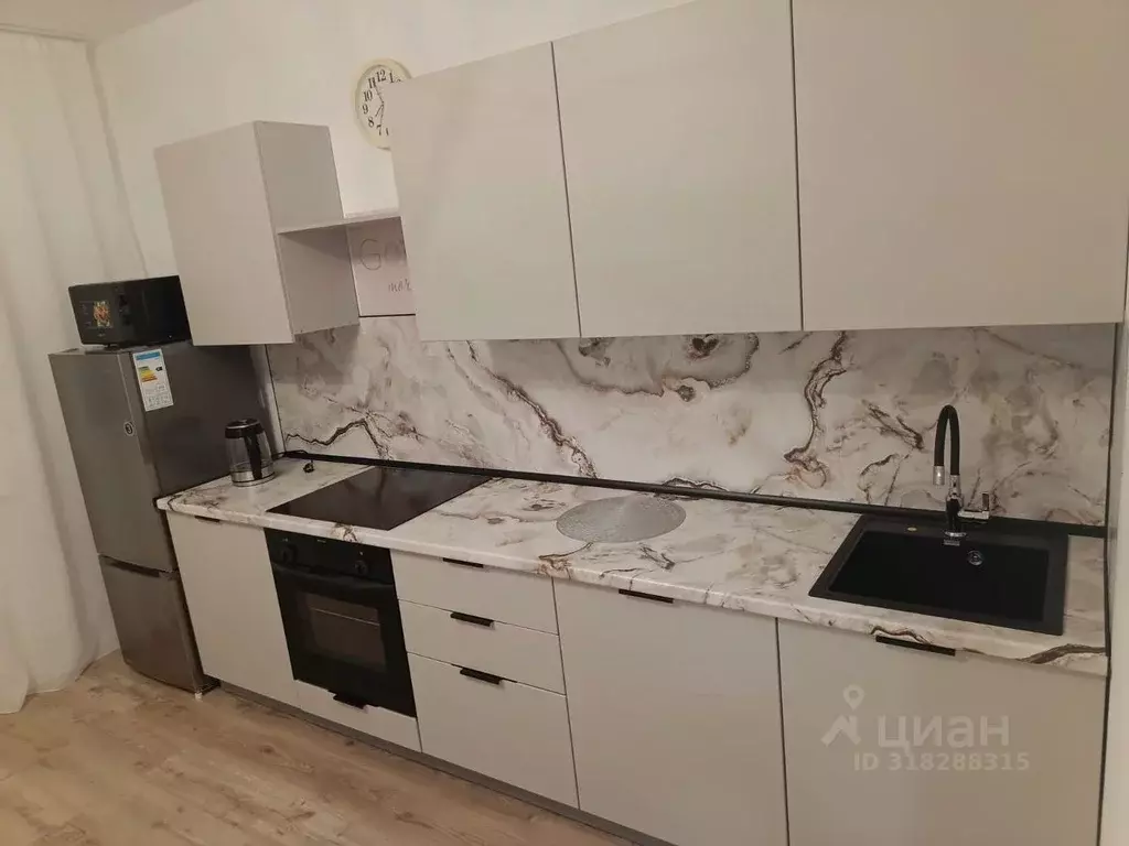 1-к кв. Свердловская область, Екатеринбург ул. Блюхера, 40А (57.0 м) - Фото 1
