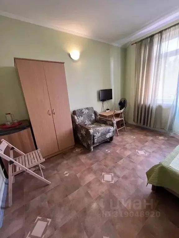 Комната Крым, Сакский район, Молочненское с/пос, с. Витино ул. ... - Фото 1