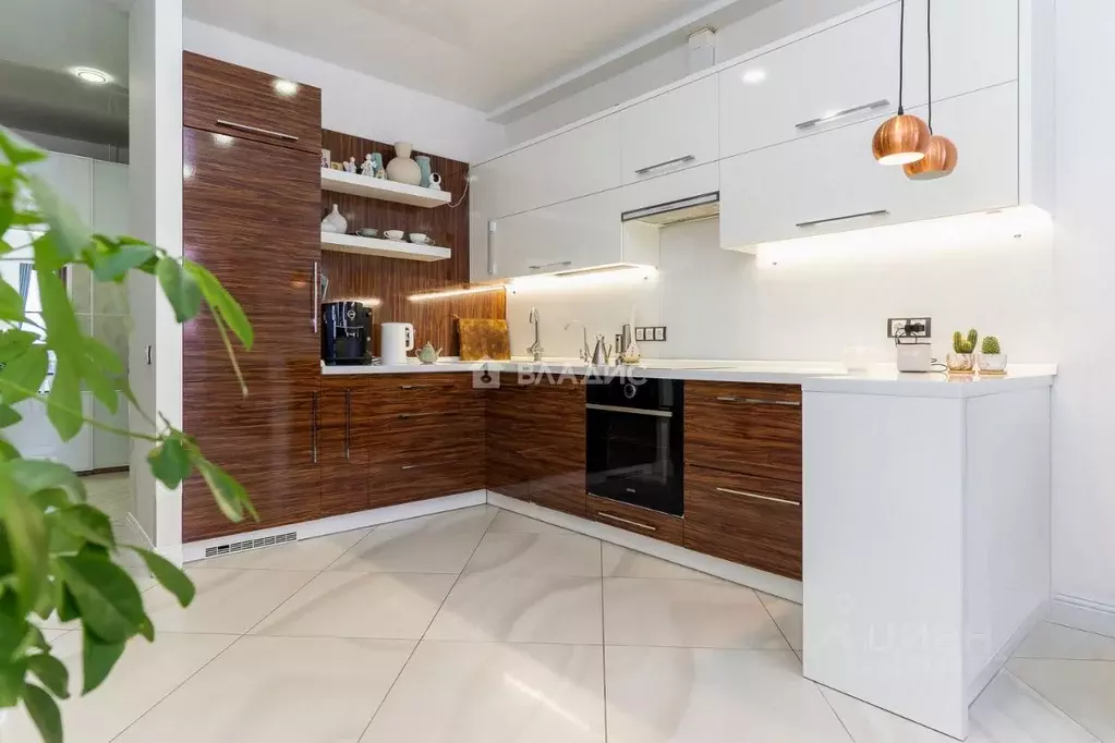 2-к кв. Владимирская область, Ковров Еловая ул., 84/7 (82.55 м) - Фото 1