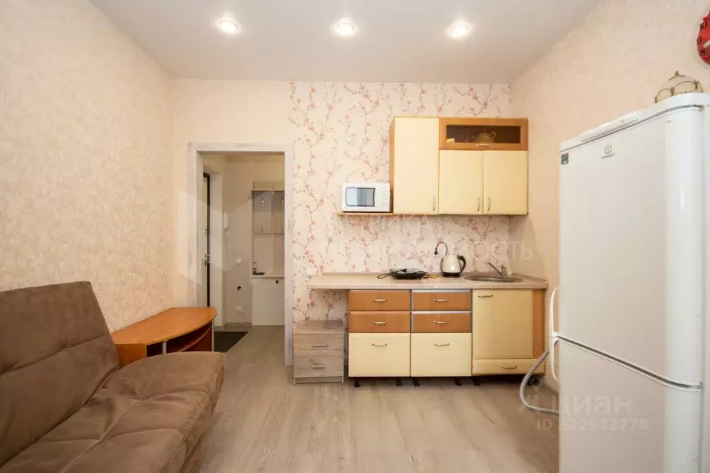 Студия Тюменская область, Тюмень ул. 2-я Луговая, 24к2 (18.0 м) - Фото 1