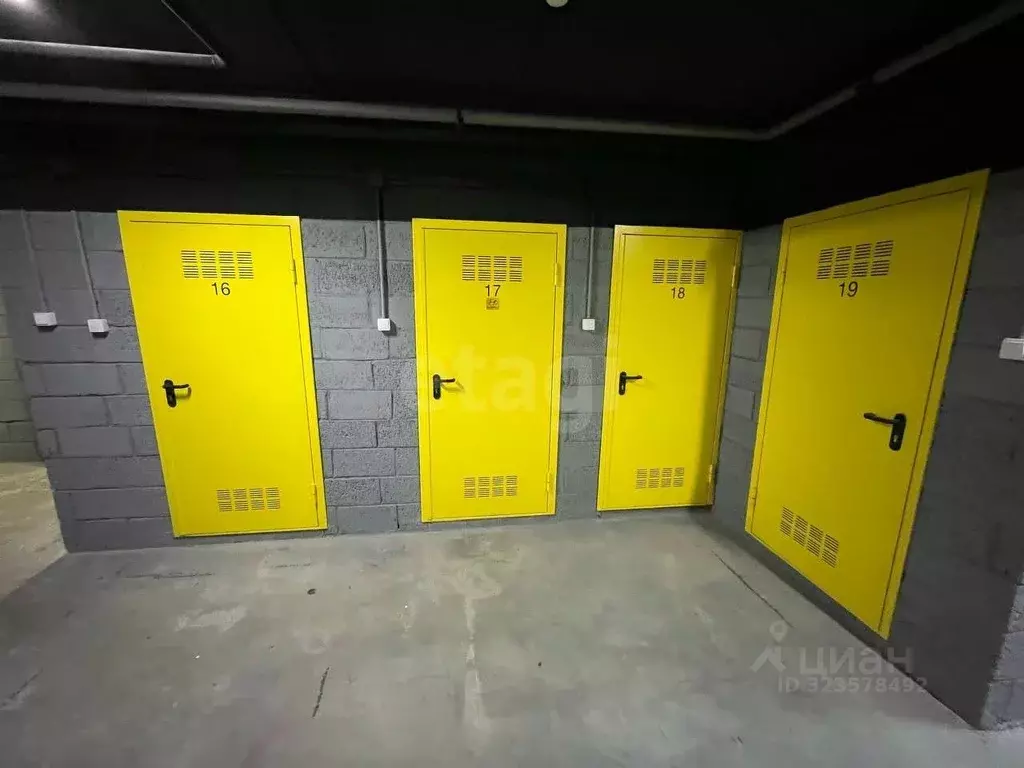 Гараж в Тюменская область, Тюмень ДОК мкр, ул. Воронинская, 45 (3 м) - Фото 1