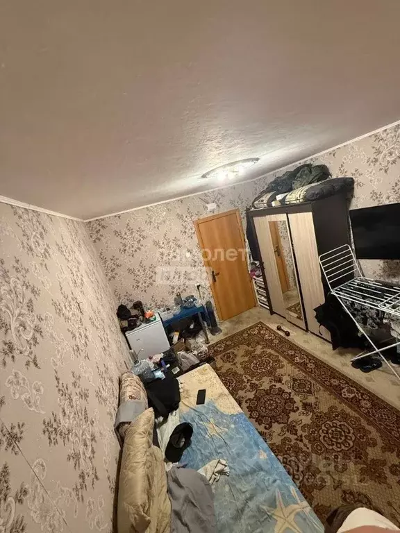 Комната Челябинская область, Челябинск ул. Захаренко, 17 (12.4 м) - Фото 1