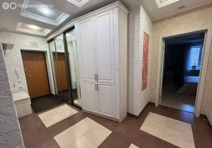 2-комнатная квартира: Йошкар-Ола, улица Петрова, 28 (63 м) - Фото 0