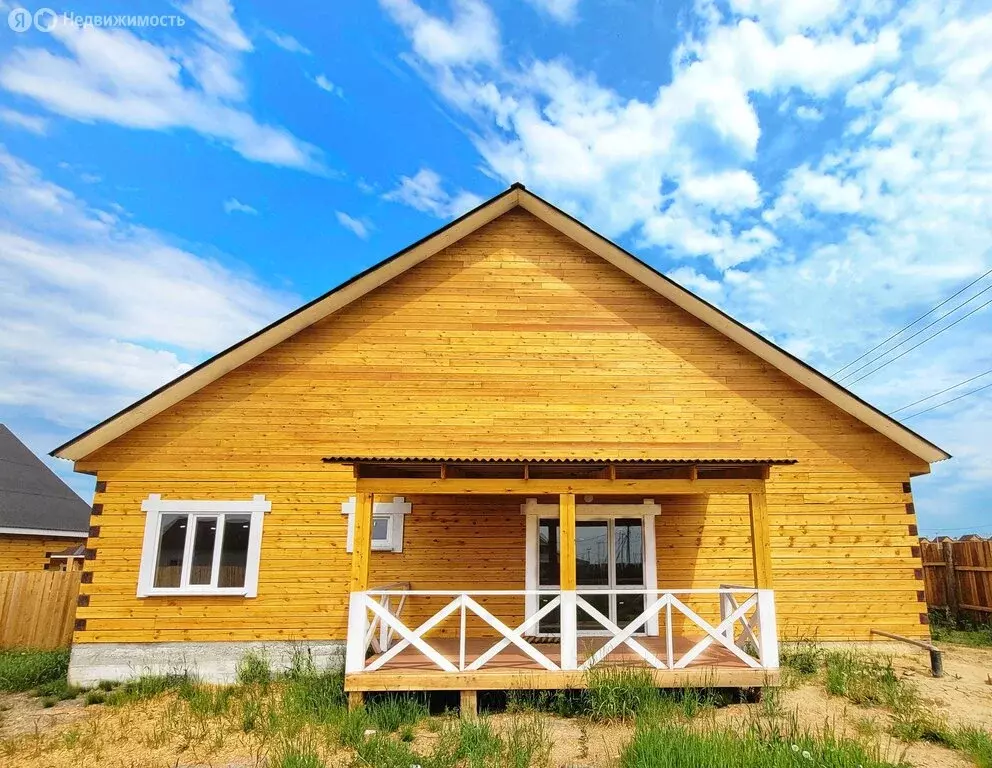 Дом в село Хомутово, Янтарная улица (180 м) - Фото 1