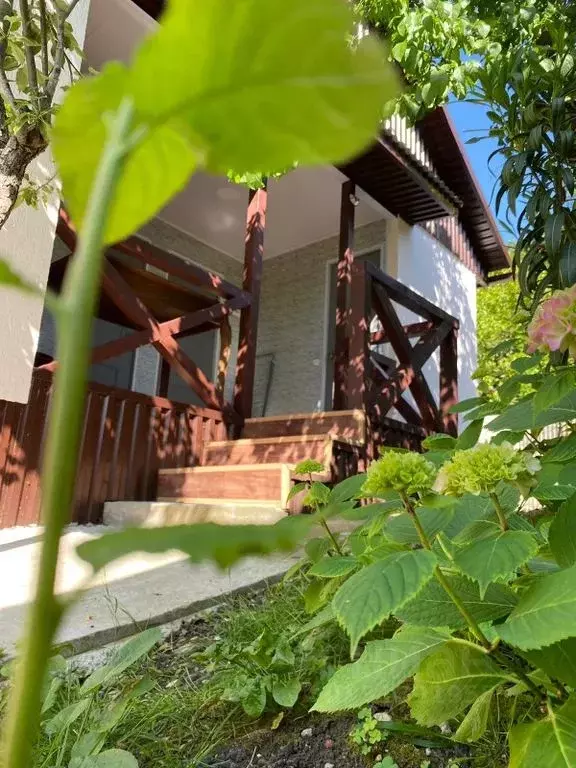 Дом в Краснодарский край, Туапсинский муниципальный округ, с. Дедеркой ... - Фото 1