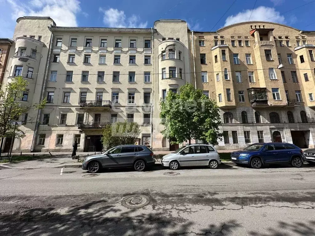 Комната Санкт-Петербург 11-я Васильевского острова линия, 46 (31.8 м) - Фото 1