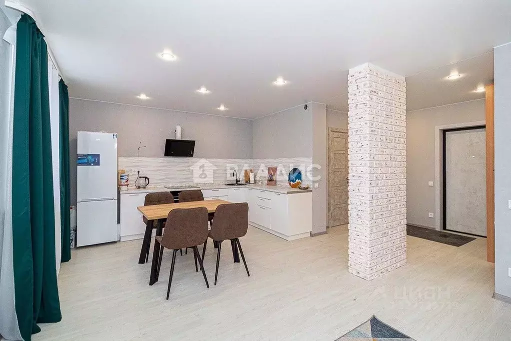 1-к кв. Владимирская область, Владимир проезд Лакина, 10 (55.0 м) - Фото 1