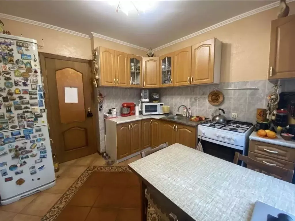 3-к кв. Московская область, Краснознаменск Октябрьская ул., 9 (85.6 м) - Фото 0