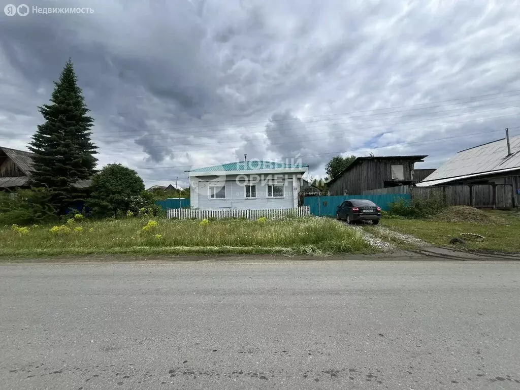 Дом в посёлок городского типа Ачит, Советская улица, 58 (32.8 м) - Фото 1