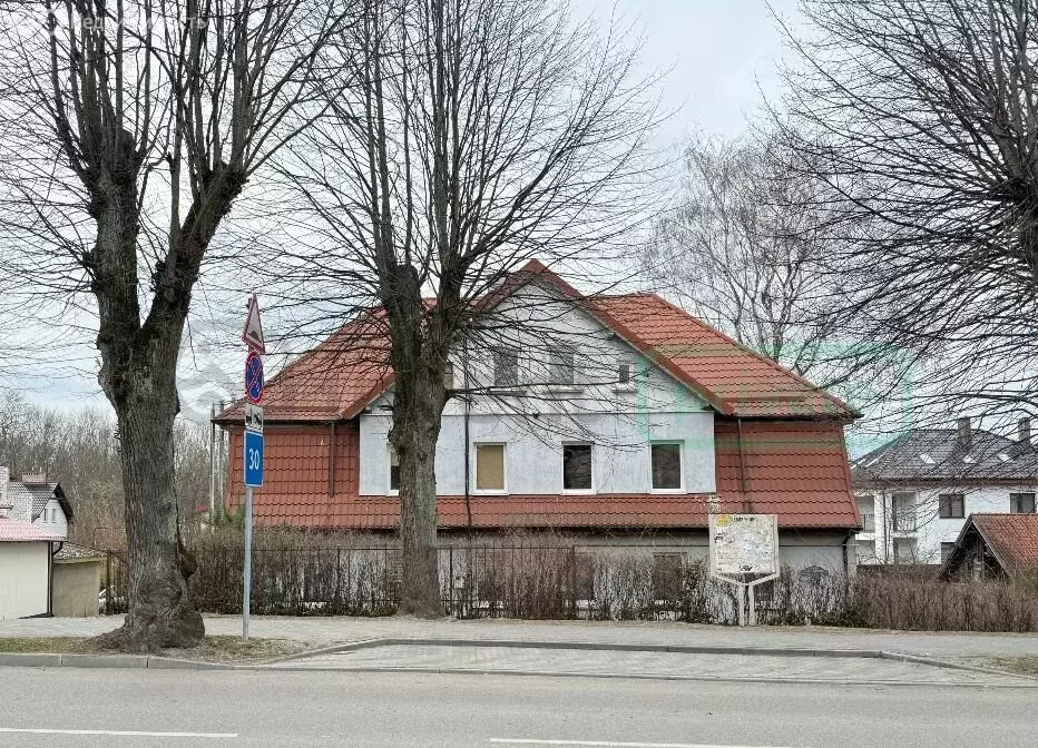 3-комнатная квартира: посёлок городского типа Янтарный, Советская ... - Фото 1