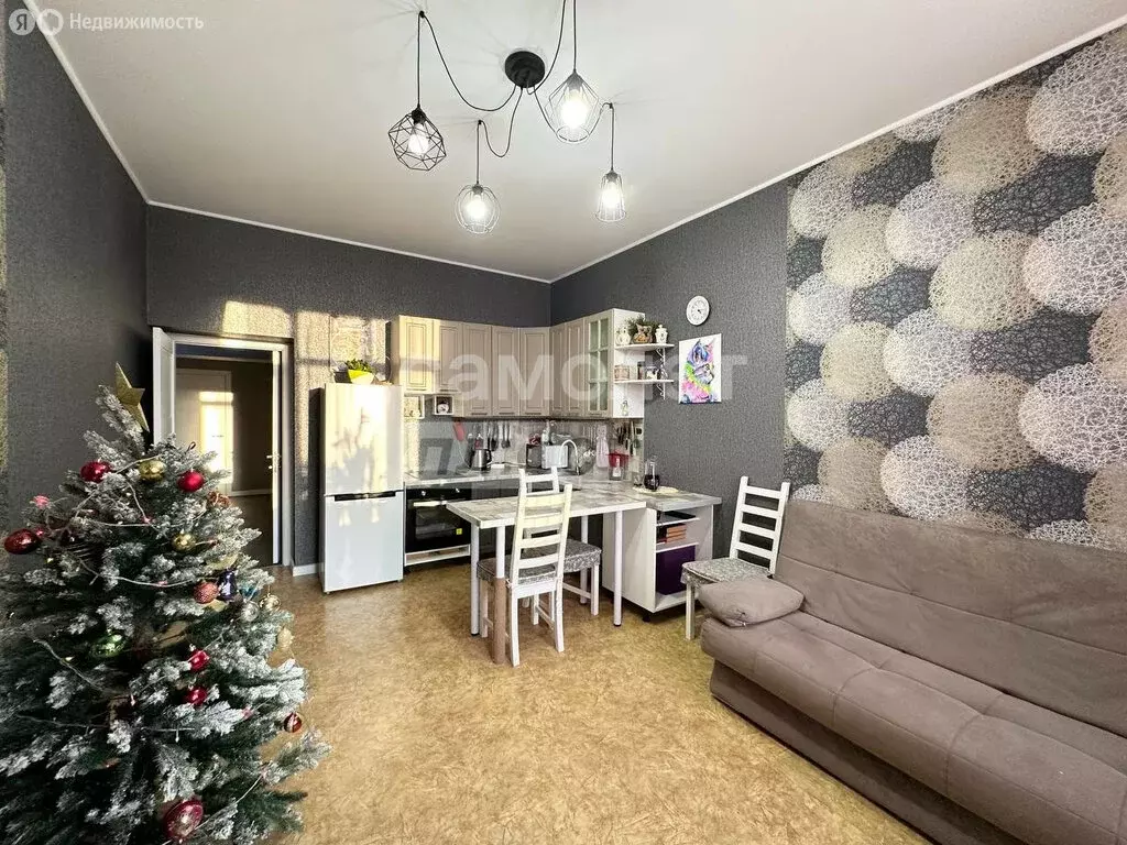 3-комнатная квартира: Уфа, улица Геологов, 53 (80.6 м) - Фото 1