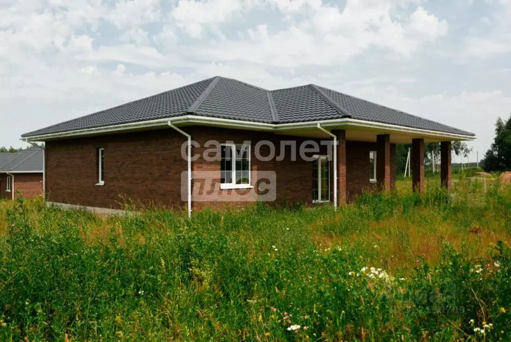 Дом в Смоленская область, Смоленский муниципальный округ, д. Лубня ул. ... - Фото 1