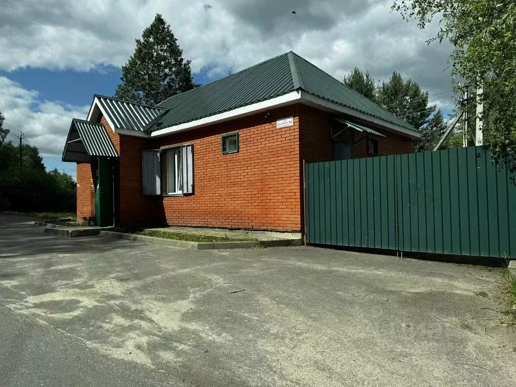 Торговая площадь в Калужская область, Жуковский муниципальный округ, ... - Фото 1