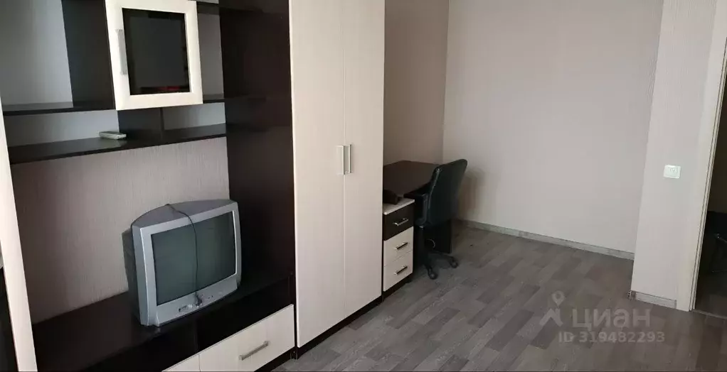 1-к кв. Волгоградская область, Волгоград ул. Малиновского, 4А (32.0 м) - Фото 1