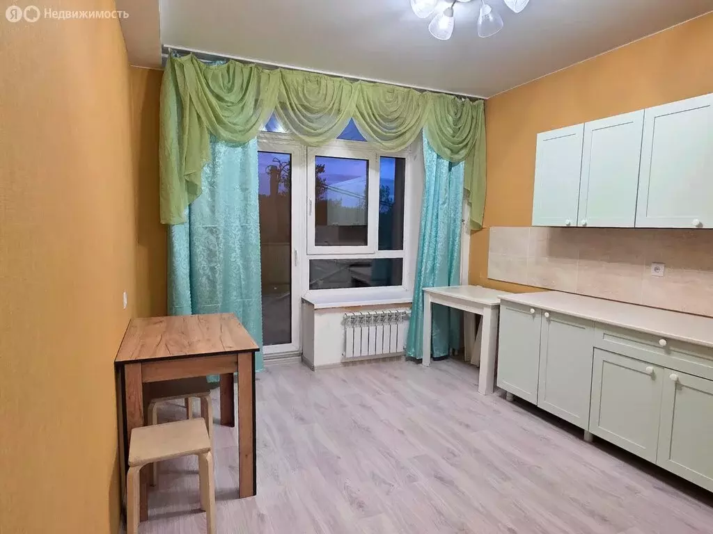 2-комнатная квартира: Иркутский муниципальный округ, рабочий посёлок ... - Фото 1
