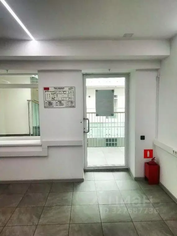 Офис в Санкт-Петербург 8-я Васильевского острова линия, 25 (51 м) - Фото 1