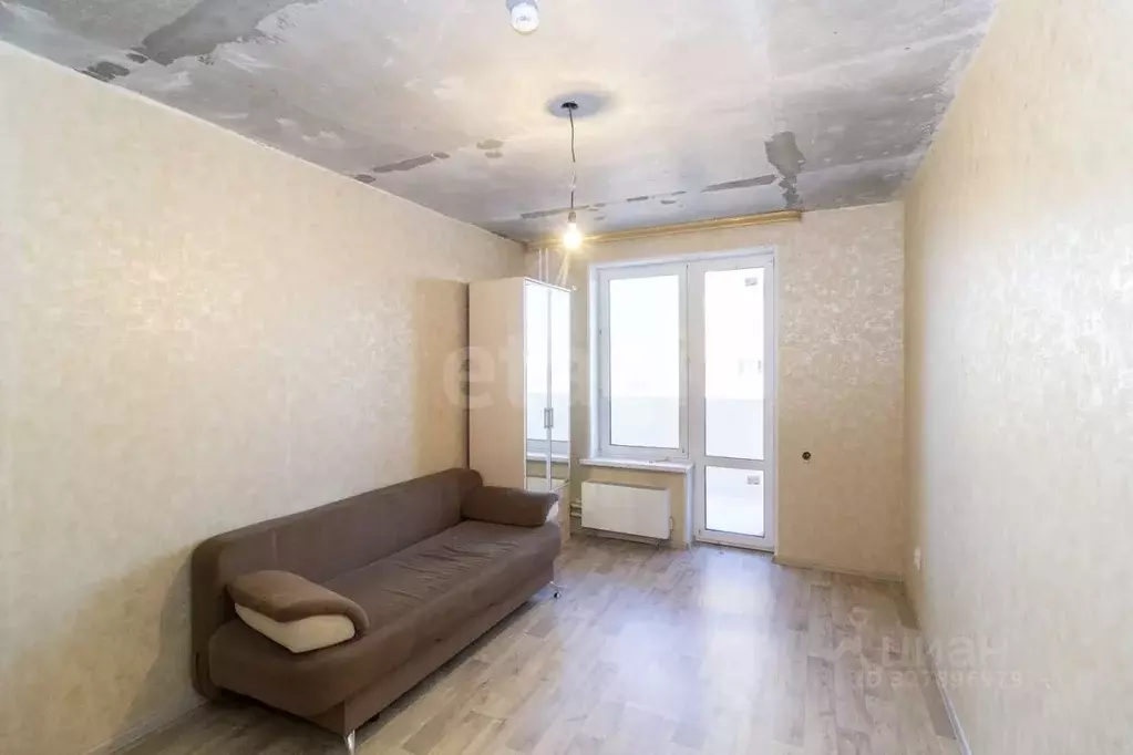 1-к кв. Тюменская область, Тюмень ул. Фармана Салманова, 4 (36.0 м) - Фото 1