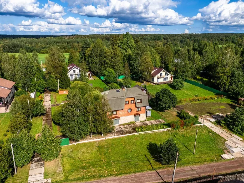 Дом в Выборгский район, Полянское сельское поселение, посёлок ... - Фото 1