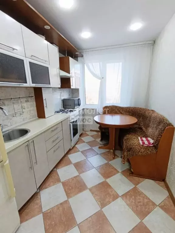 3-к кв. Хабаровский край, Комсомольск-на-Амуре Советская ул., 30 (58.1 ... - Фото 1