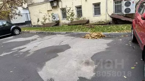 Гараж в Санкт-Петербург 8-я Васильевского острова линия, 49 (12 м) - Фото 1