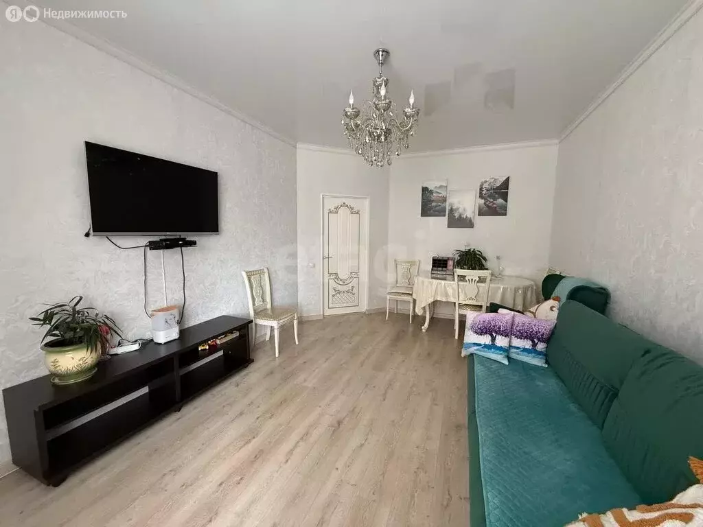 2-комнатная квартира: Магас, улица Хаджи-Бикара Муталиева, 1 (78 м) - Фото 2