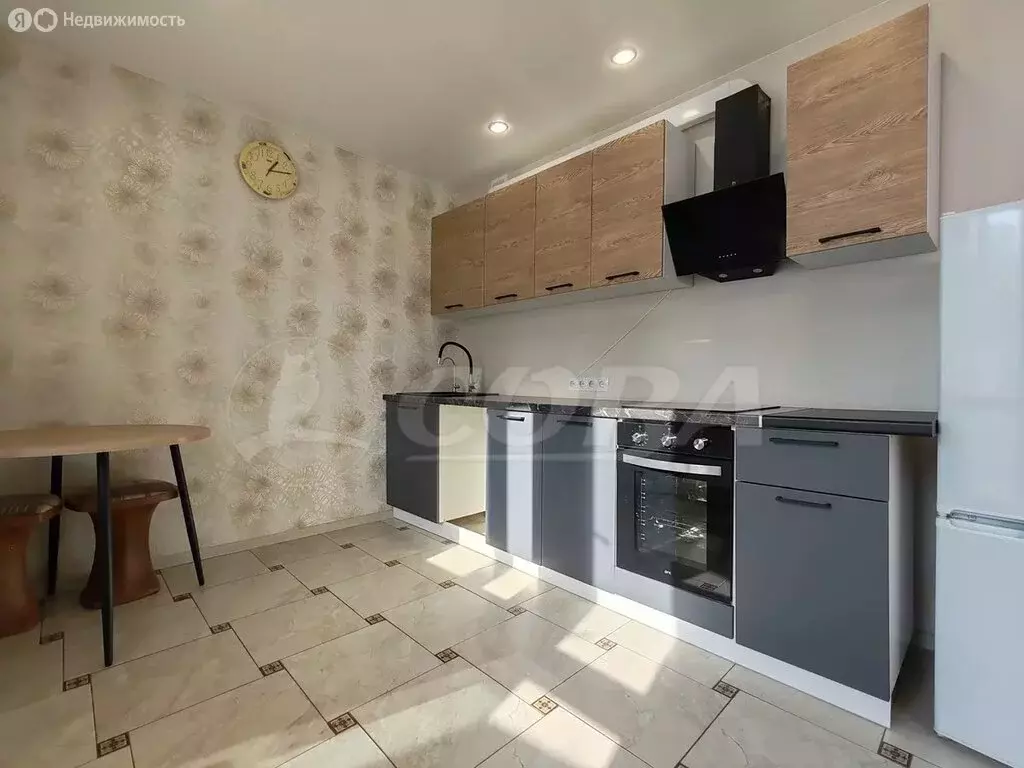 1-комнатная квартира: Тюмень, улица Александра Митинского, 6 (40.9 м) - Фото 2