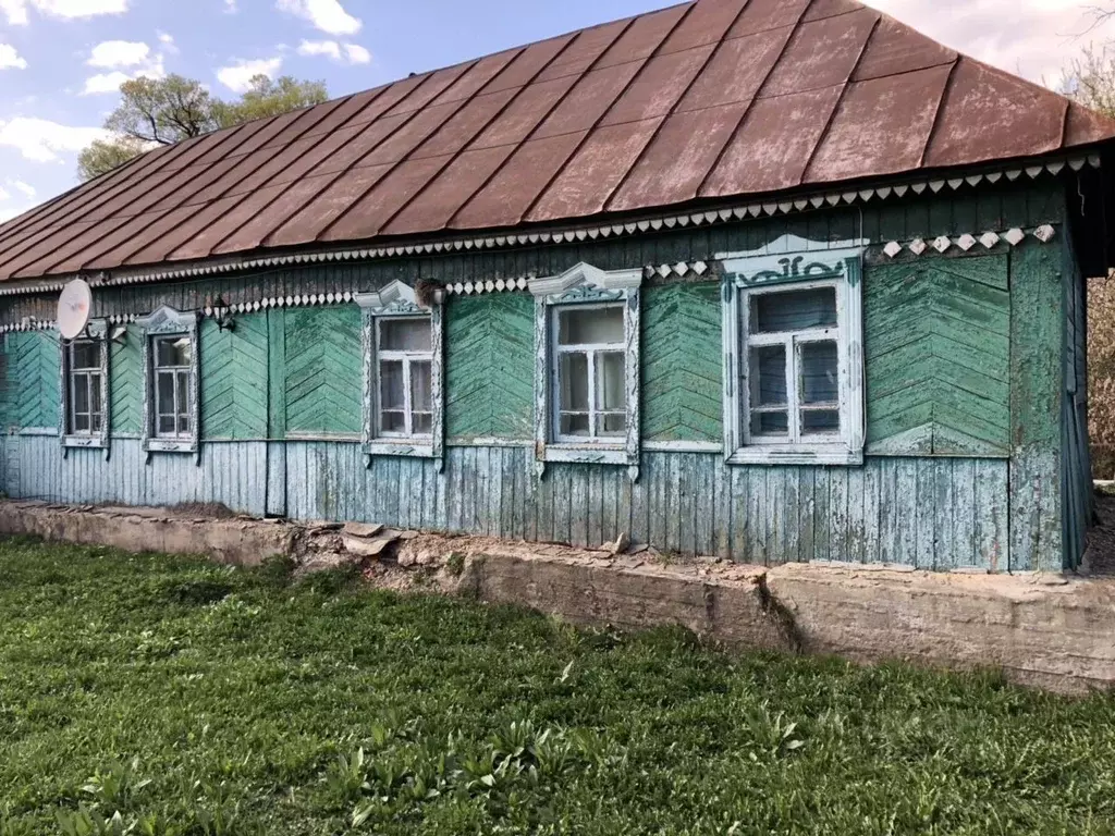 Дом в Орловская область, Новосильский район, Петушенское с/пос, с. ... - Фото 0