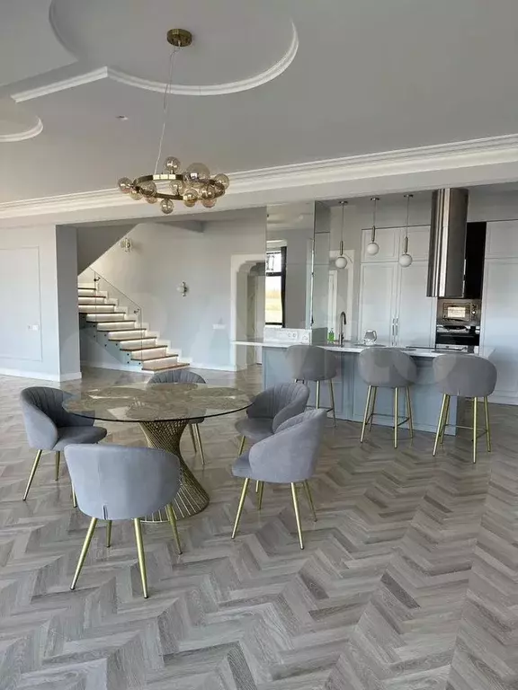 Дом 250 м на участке 10 сот. - Фото 1