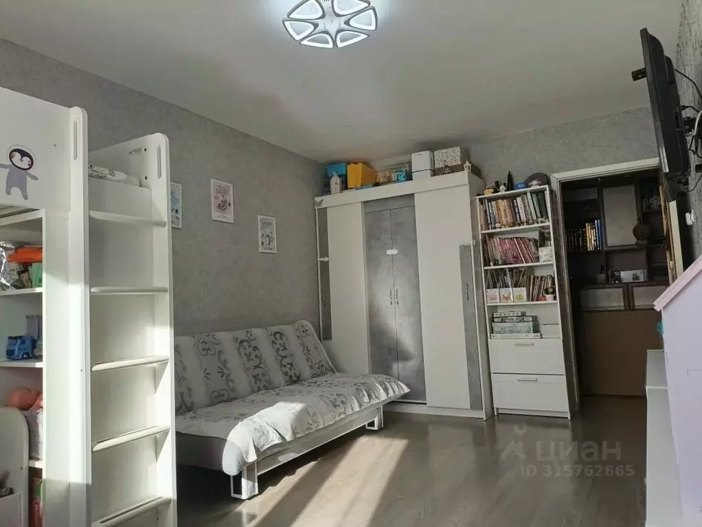 2-к кв. Санкт-Петербург ул. Оптиков, 52к3 (61.8 м) - Фото 1