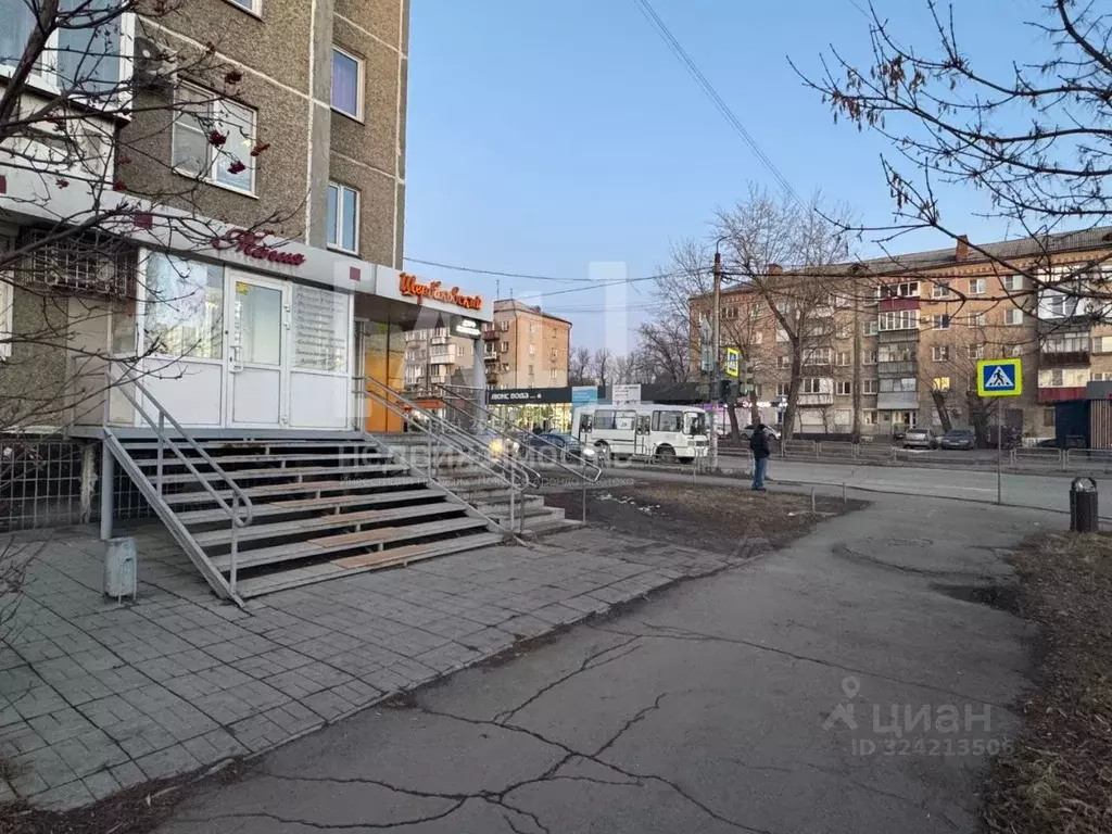 Помещение свободного назначения в Челябинская область, Челябинск ул. ... - Фото 1