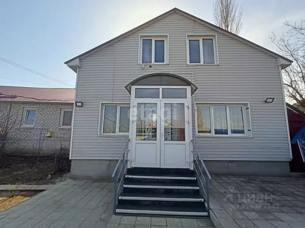 Дом в Волгоградская область, Волгоград ул. Тищенко (177 м) - Фото 1