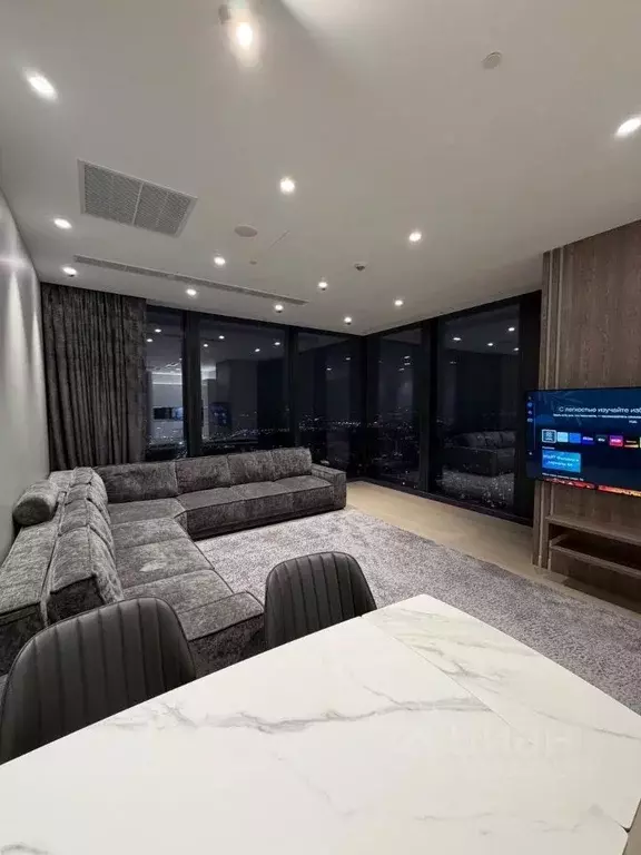 2-к кв. Москва 1-й Красногвардейский проезд, 22с1 (85.0 м) - Фото 0