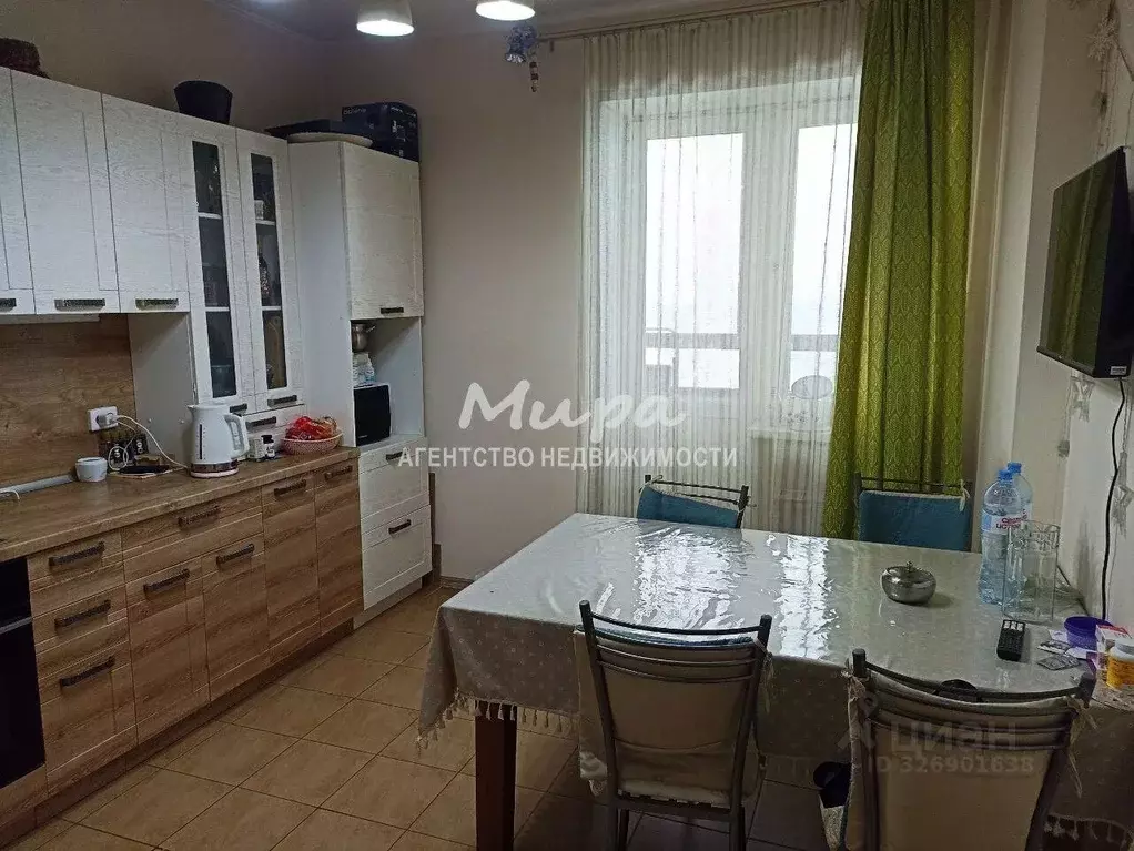 3-к кв. Московская область, Люберцы городской округ, Мирный пгт ул. ... - Фото 1