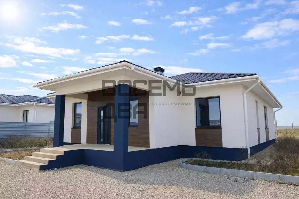 Дом в Крым, Симферопольский район, Мирновское с/пос, с. Белоглинка ул. ... - Фото 1