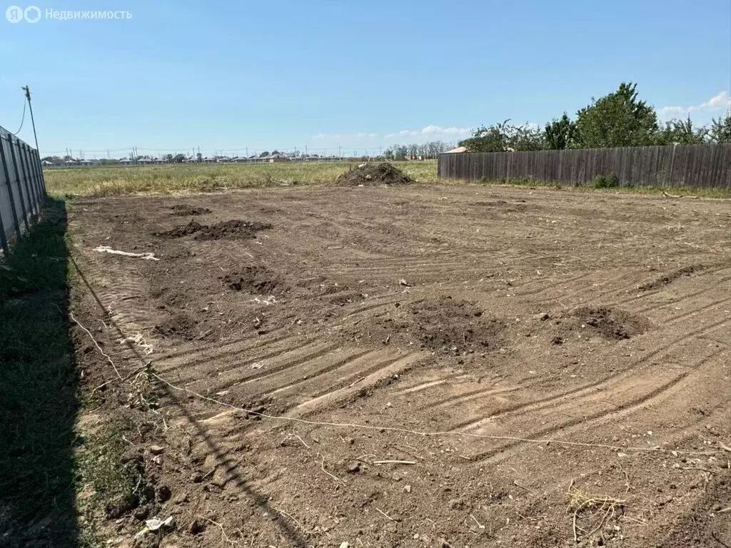 Участок в Новоалександровка, улица Королёва (6.1 м) - Фото 0