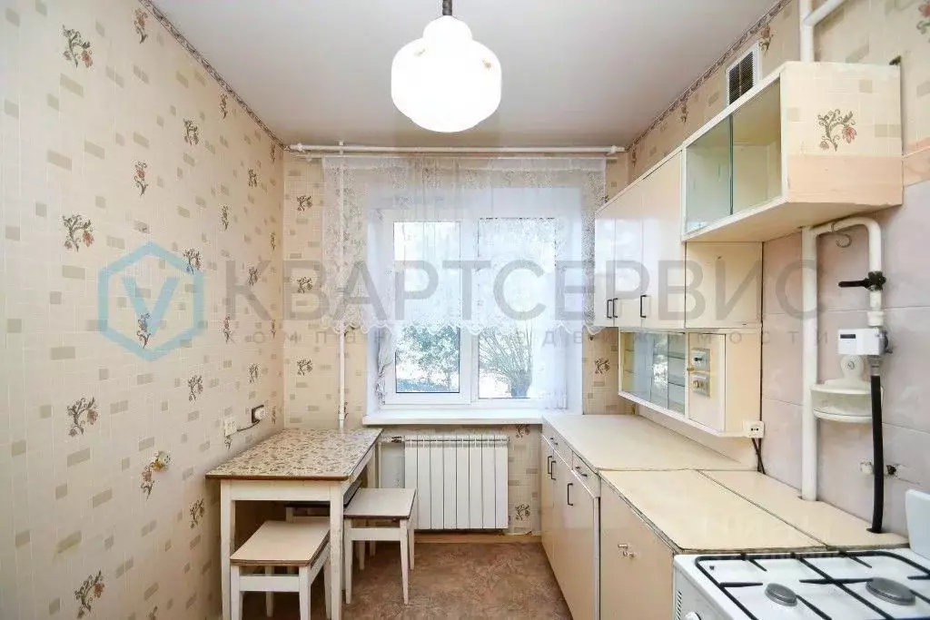 3-к кв. Омская область, Омск ул. Труда, 12 (62.0 м) - Фото 1