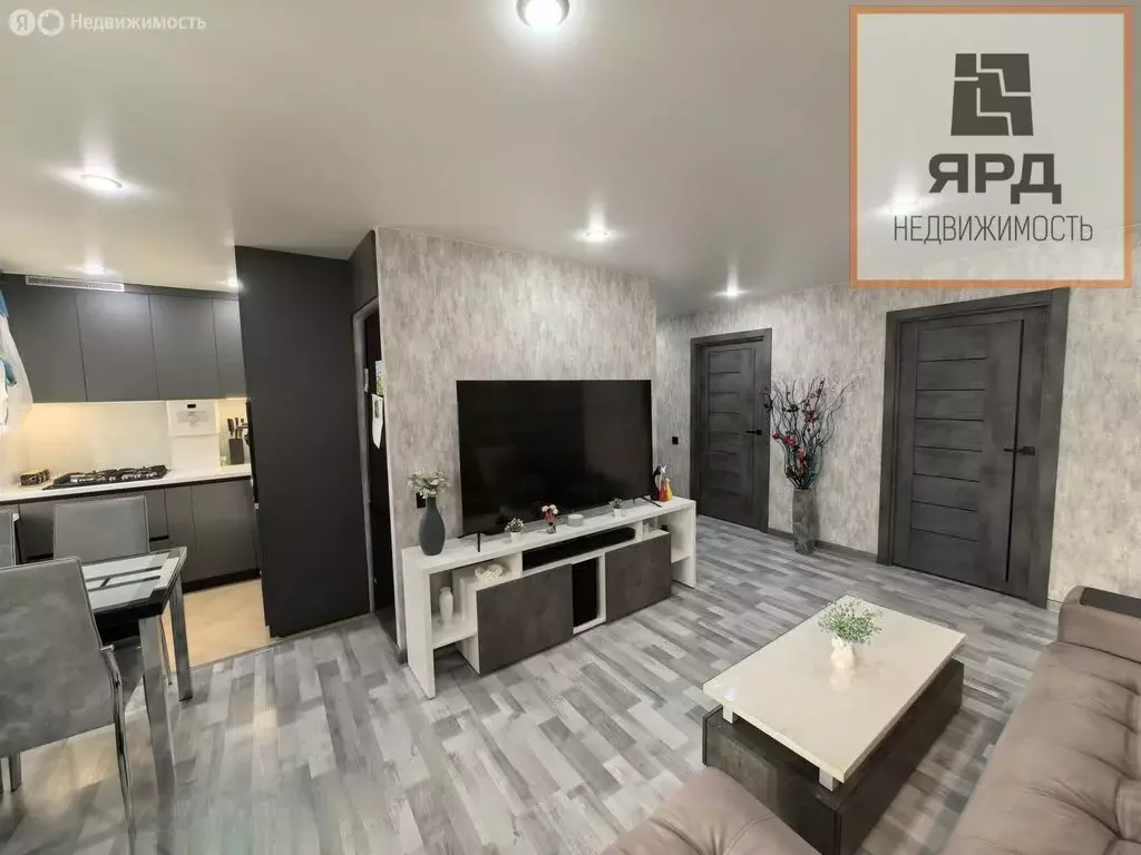 3-комнатная квартира: Таганрог, улица Менделеева, 10 (61.9 м) - Фото 1