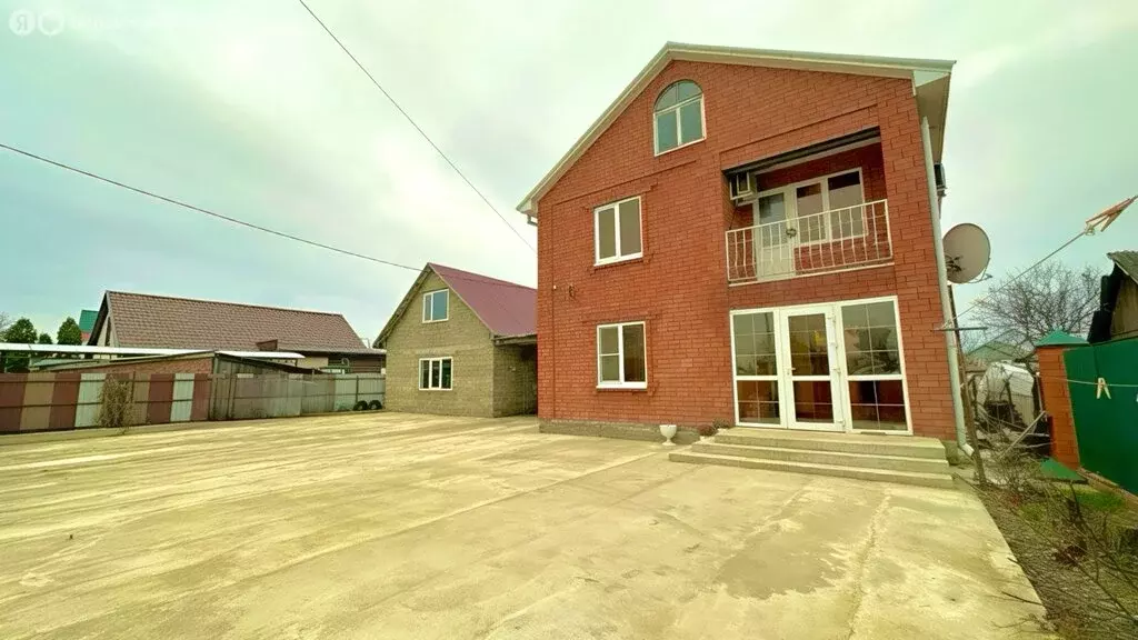 Дом в Курганинск, улица Серикова (152.7 м) - Фото 1