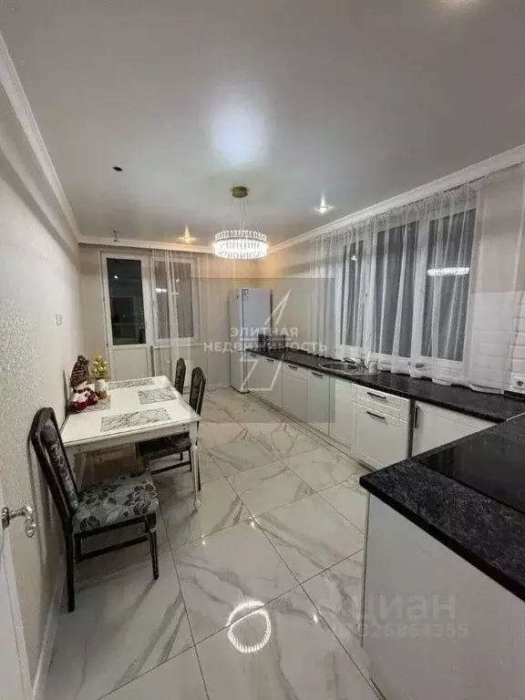 2-к кв. Татарстан, Казань Комсомольская ул., 1 (80.0 м) - Фото 2