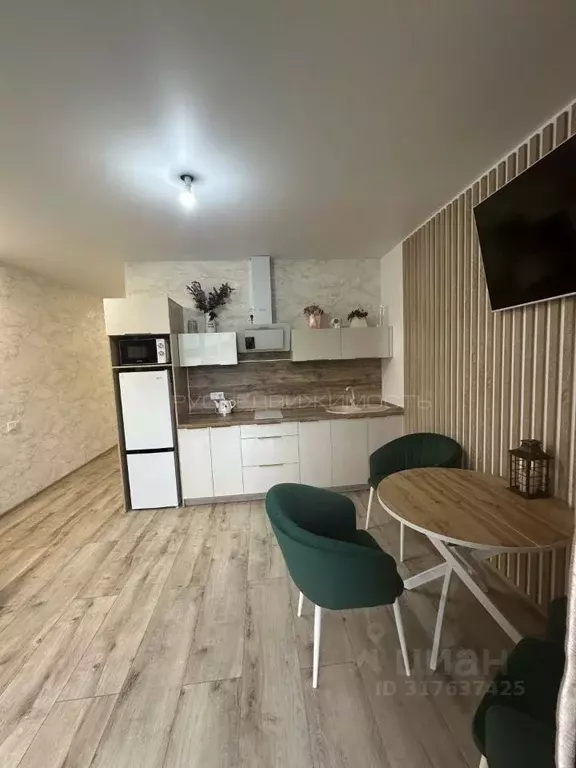 2-к кв. Кировская область, Киров ул. Пушкина, 15 (70.0 м) - Фото 1