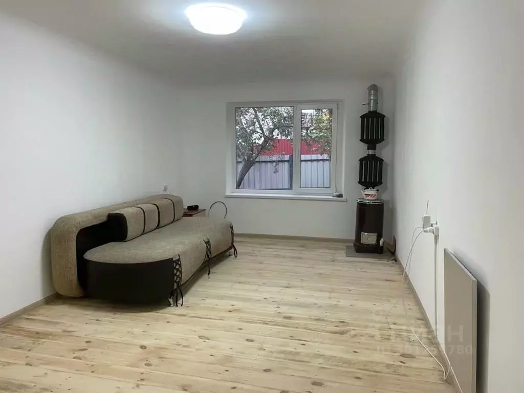 Дом в Крым, Ленинский район, Щелкино городское поселение, Энергетик-2 ... - Фото 1