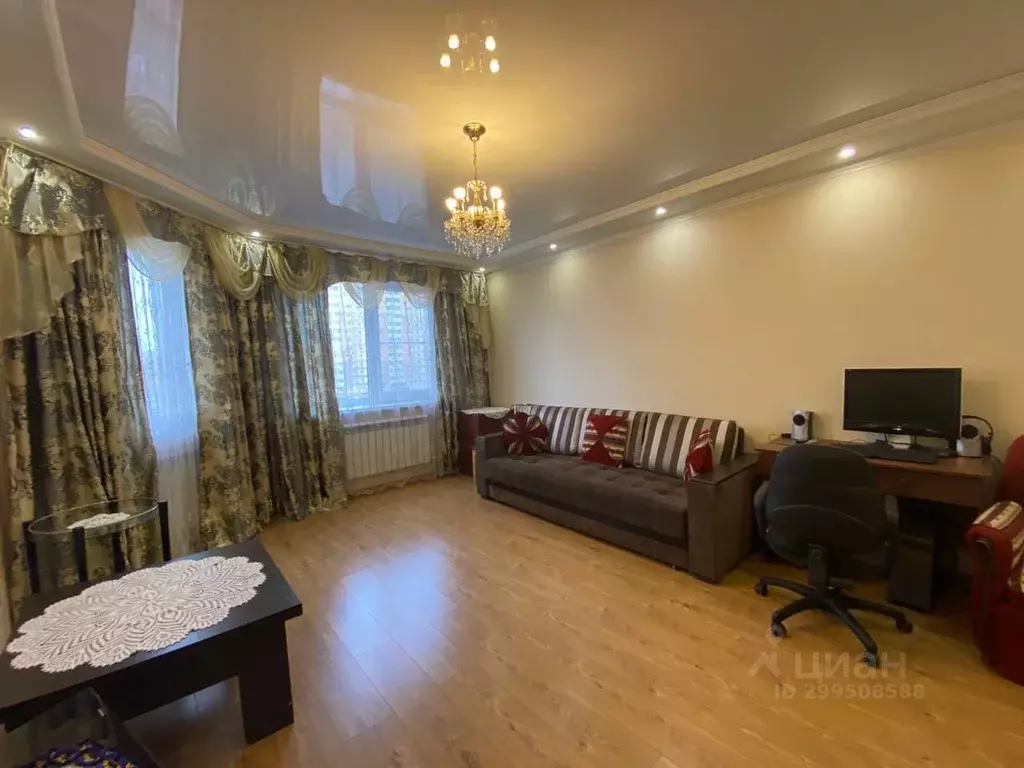 2-к кв. Калужская область, Калуга Хрустальная ул., 44к5 (60.4 м) - Фото 1