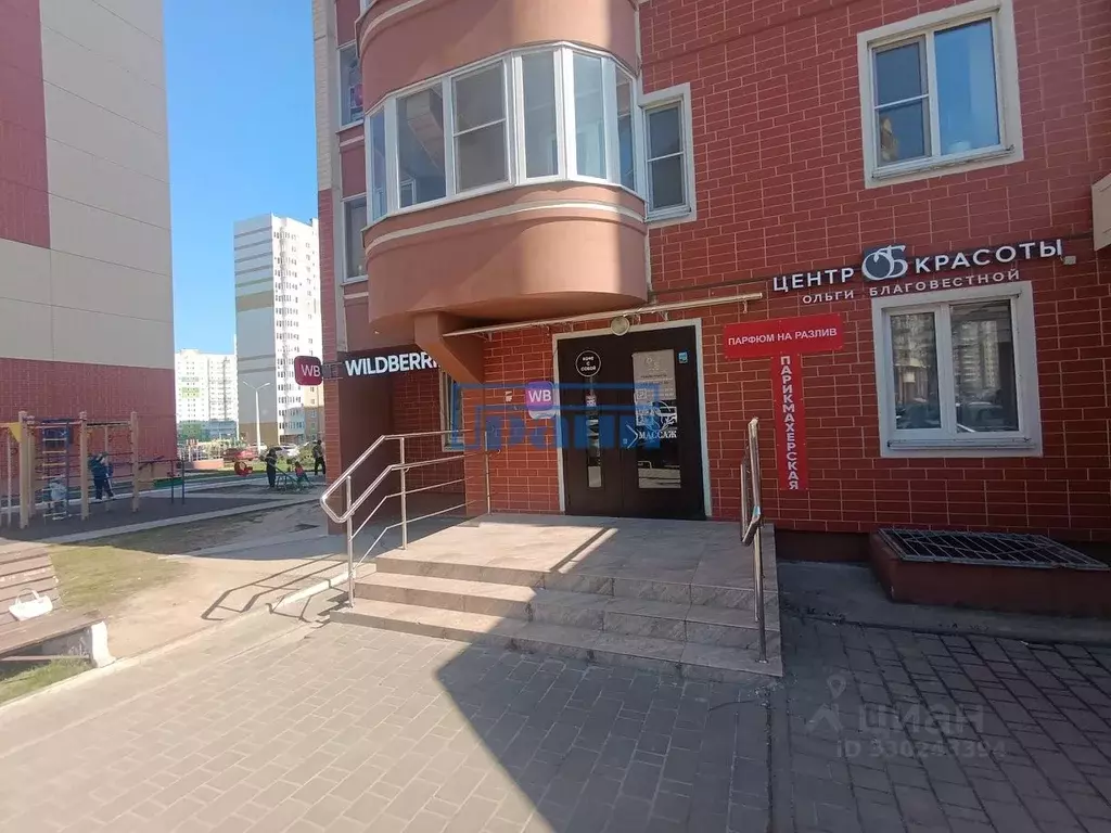 Торговая площадь в Курская область, Курск ул. Евгения Клевцова, 4 (54 ... - Фото 2