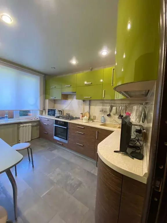 2-к. квартира, 55 м, 4/5 эт. - Фото 0