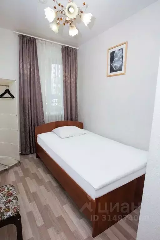 Комната Свердловская область, Екатеринбург пер. Мордвинский, 1 - Фото 2