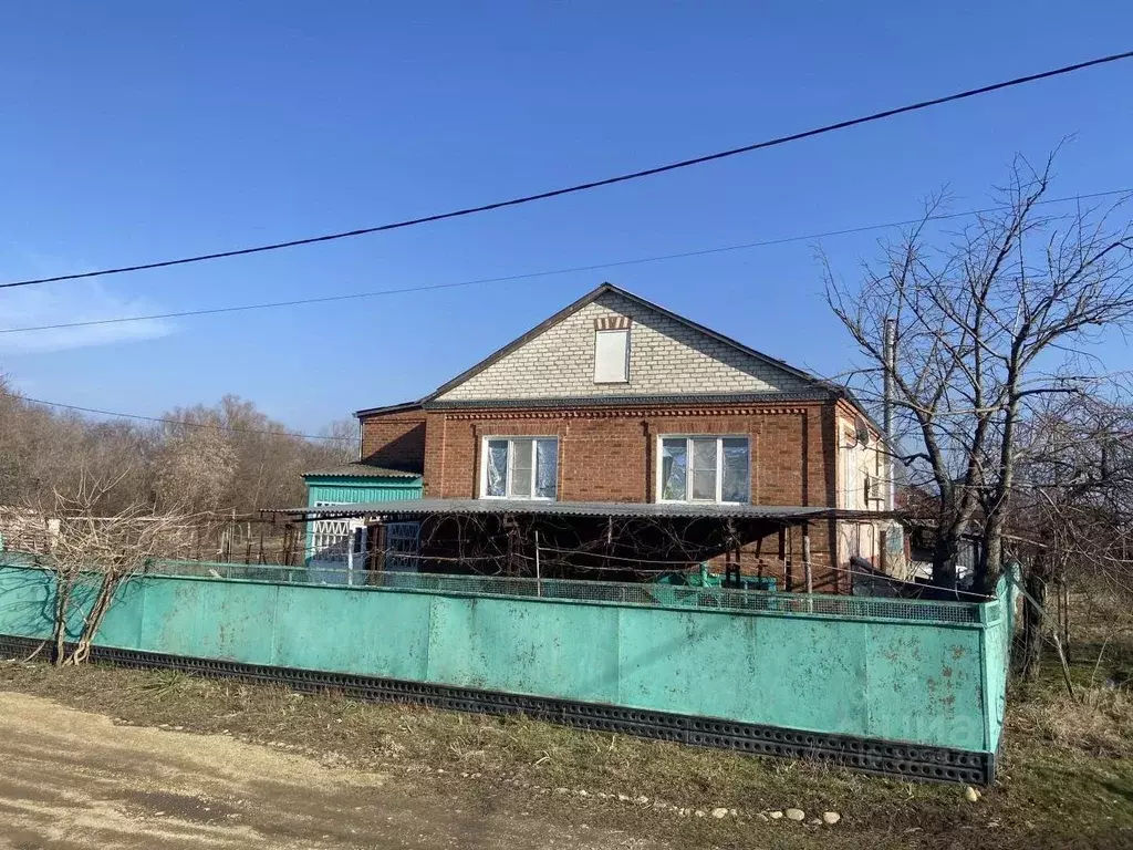 Дом в Краснодарский край, Курганинский район, Новоалексеевская ст-ца ... - Фото 1
