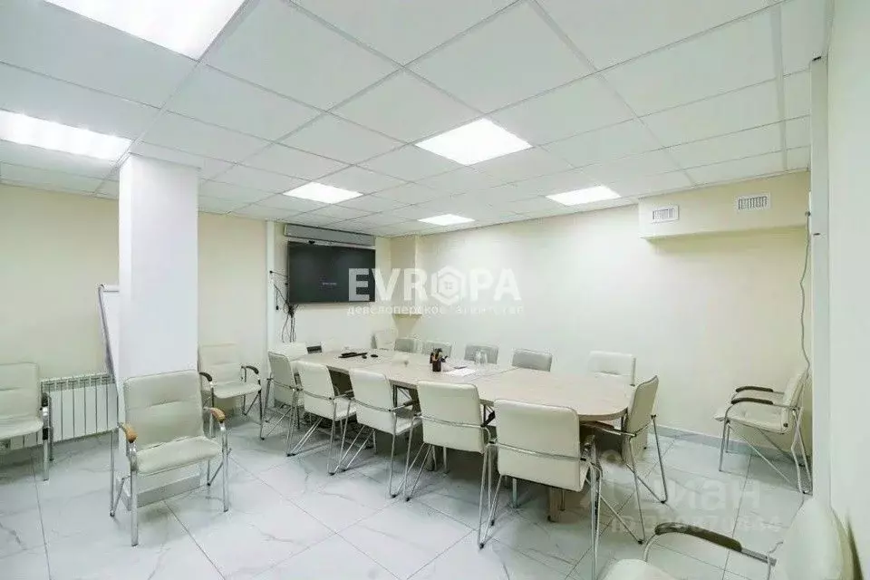 Офис в Ульяновская область, Ульяновск ул. Радищева, 32А (29 м) - Фото 1